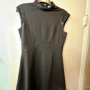 Elegant Black Mock-neck Sequin Sleeveless Dress